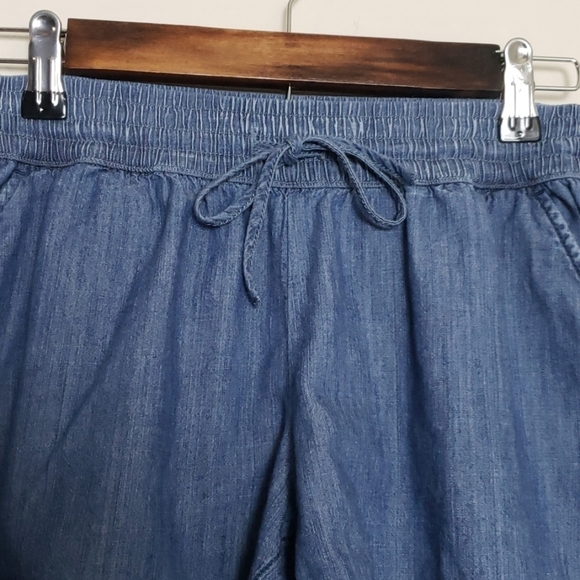 Hollister blue cotton drawstring shorts. - Picture 3 of 7